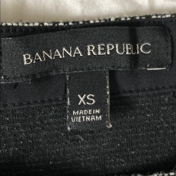 3/$20 - Banana Republic Blouse - Picture 2 of 4